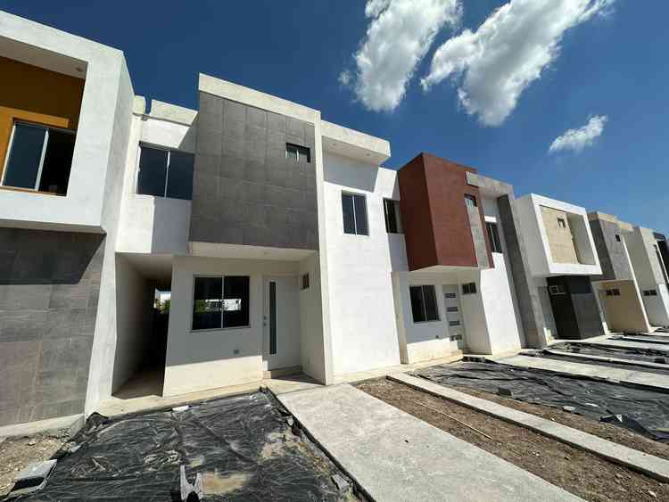casa en venta parral paseo de la loma 2 sector apodaca nuevo leon prgC4AH